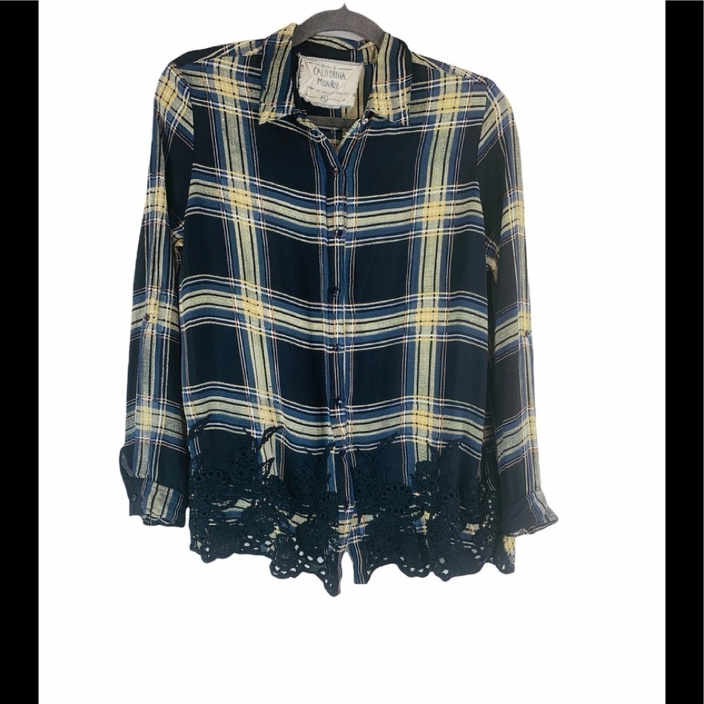 California Moon Rise Plaid Button Down Top Size M